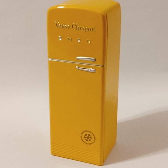 VEUVE CLICQUOT SMEG Fridge Tin Champagne Tin LIMITED EDITION Luxury 750m… - Picture 1 of 6